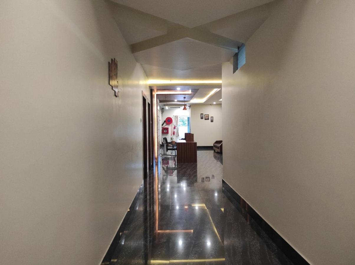 Hotel Paradise - Biswanath Chariali Bishnath Esterno foto