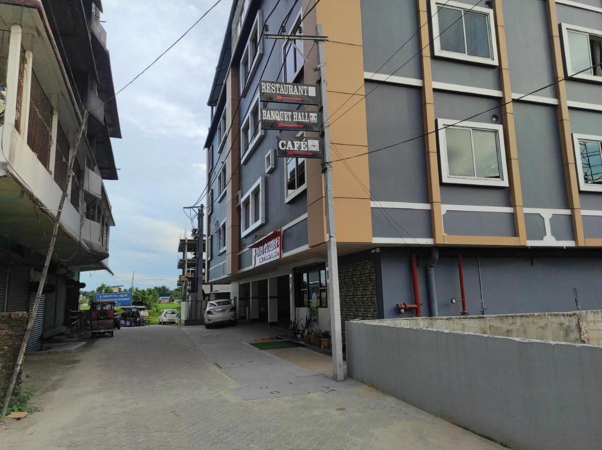 Hotel Paradise - Biswanath Chariali Bishnath Esterno foto