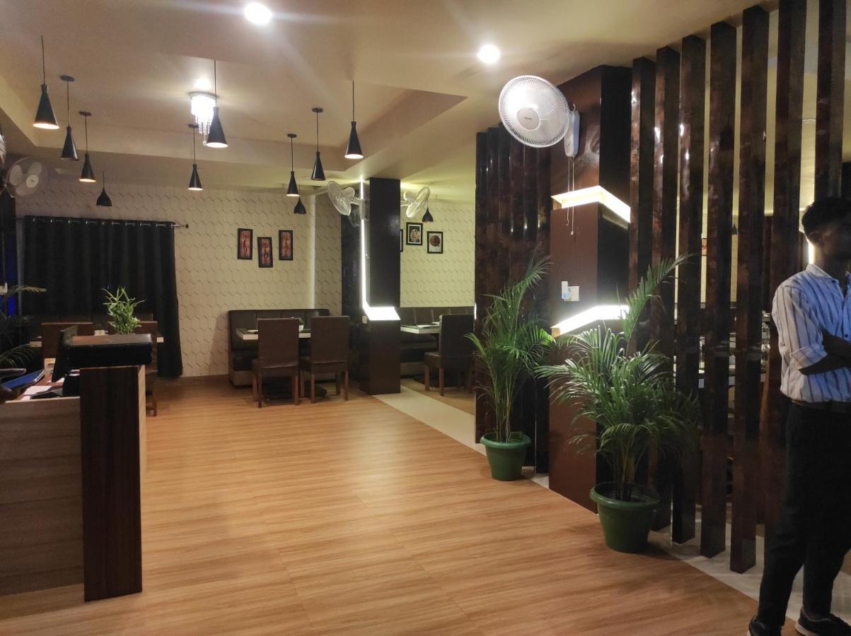 Hotel Paradise - Biswanath Chariali Bishnath Esterno foto