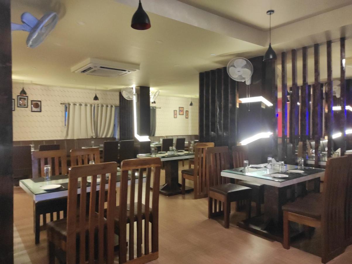 Hotel Paradise - Biswanath Chariali Bishnath Esterno foto