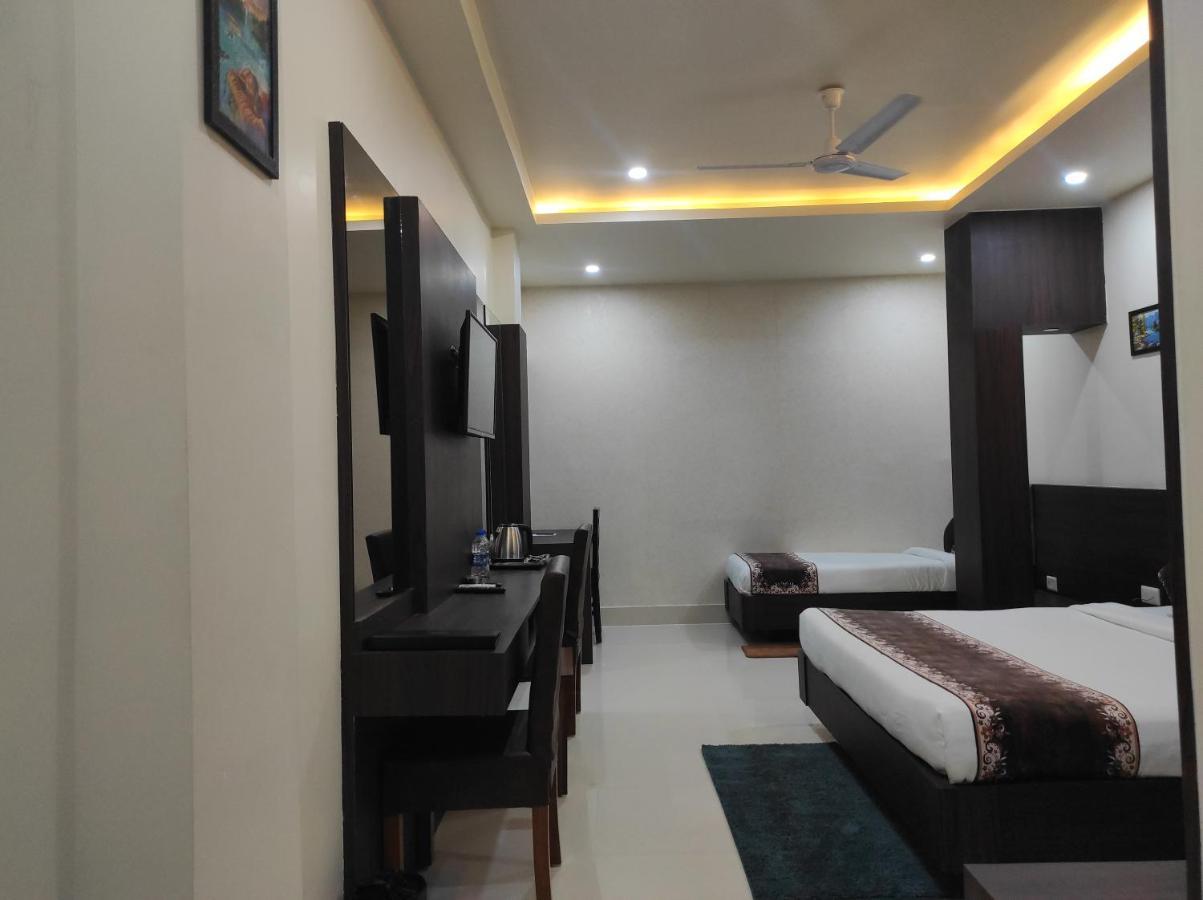 Hotel Paradise - Biswanath Chariali Bishnath Esterno foto